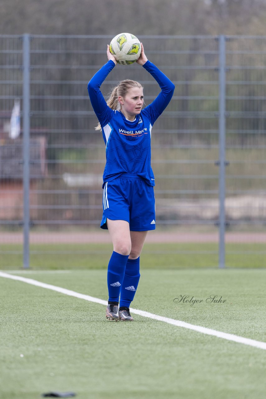 Bild 136 - F SSC Hagen Ahrensburg - SV Frisia Risum-Lindholm : Ergebnis: 1:2